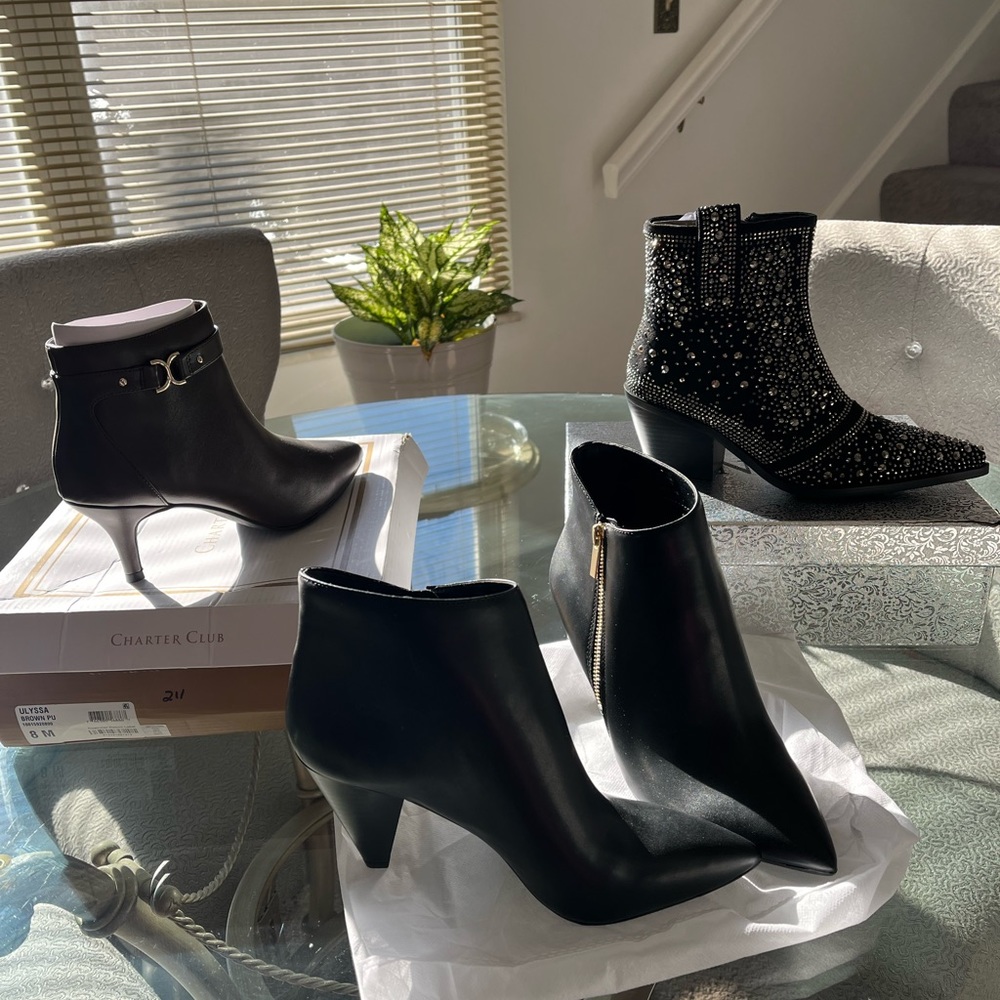 All 3 pair of gorgeous ladies boots all size eight sold together for 100 bucks!!